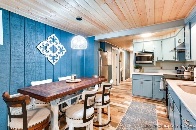 5112 Oakwood Drive, Kingston, OK 73439