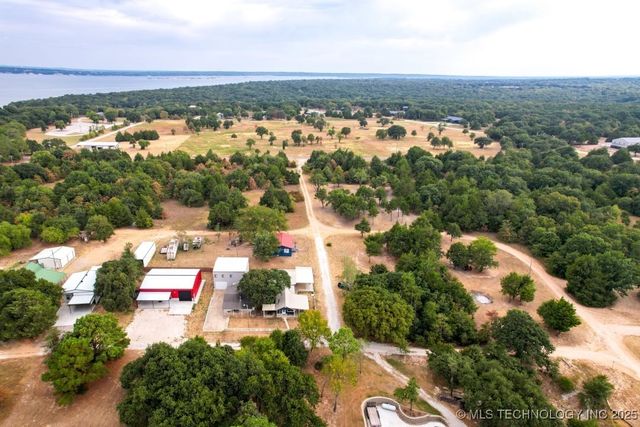 5112 Oakwood Drive, Kingston, OK 73439