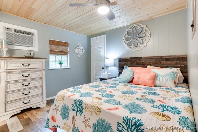 5112 Oakwood Drive, Kingston, OK 73439