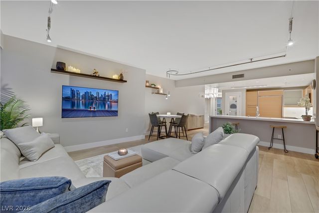 322 Karen Avenue 2902, Las Vegas, NV 89109