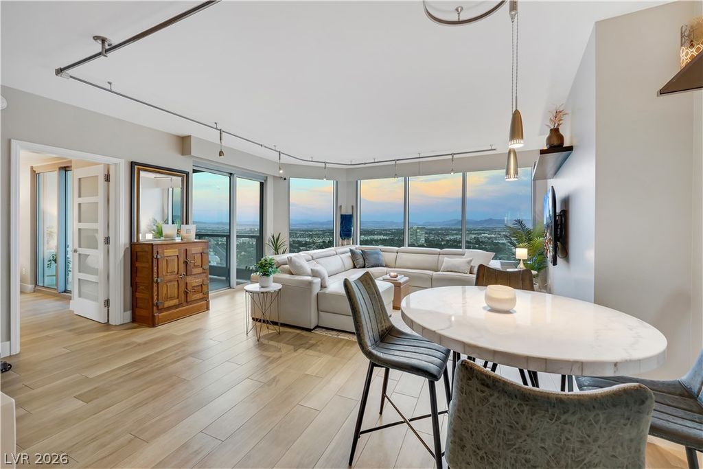 322 Karen Avenue 2902, Las Vegas, NV 89109