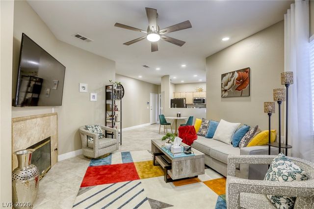 5250 South Rainbow Boulevard 2032, Las Vegas, NV 89118