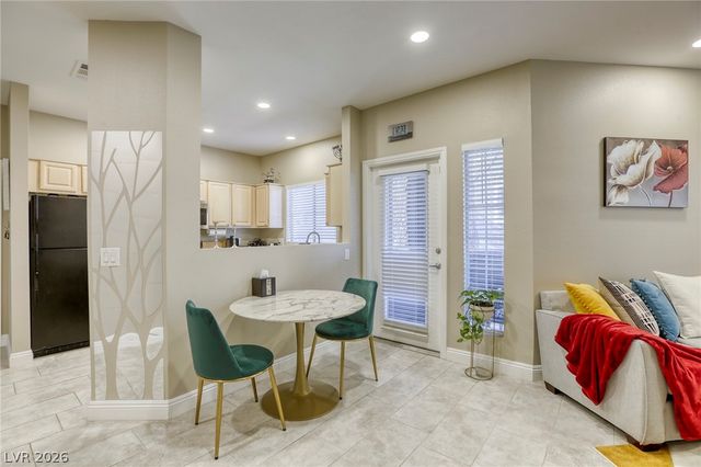 5250 South Rainbow Boulevard 2032, Las Vegas, NV 89118