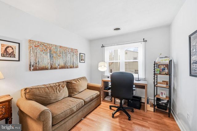 242 CENTER ST, Moorestown, NJ 08057