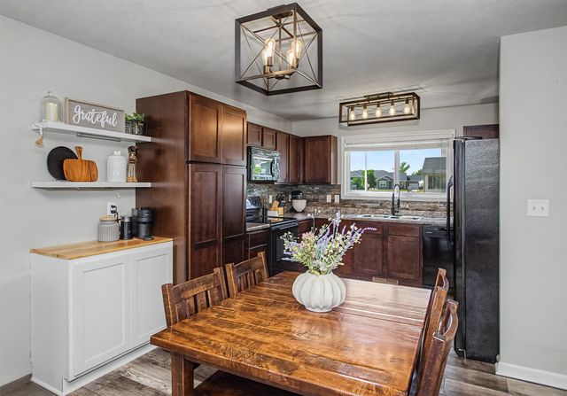 531 E 3rd Street, Huxley, IA 50124