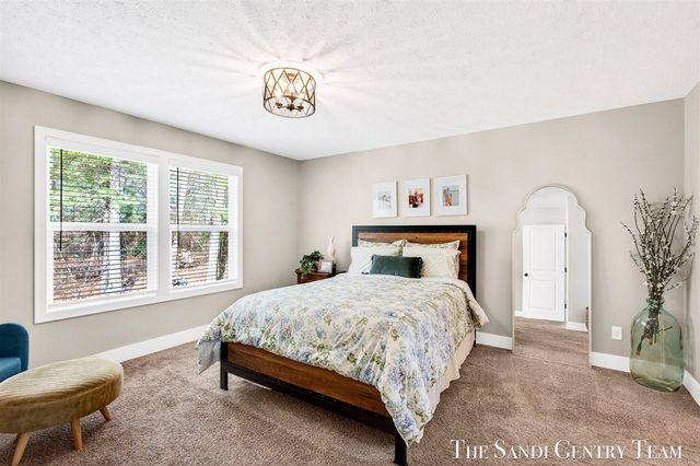 17285 Richton Drive, Nunica, MI 49448