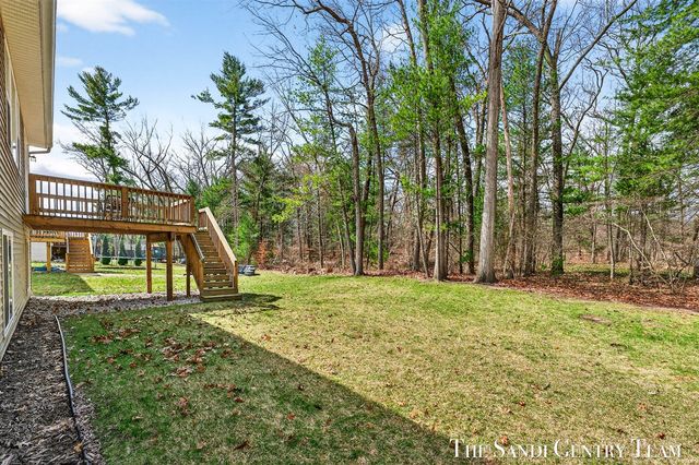 17285 Richton Drive, Nunica, MI 49448