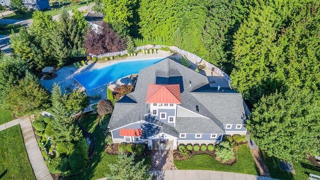 17285 Richton Drive, Nunica, MI 49448