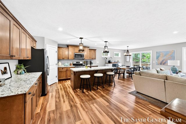 17285 Richton Drive, Nunica, MI 49448