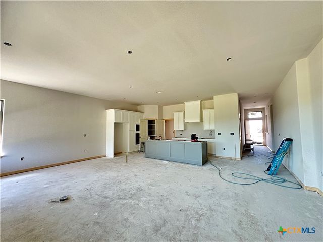 613 Golden Eagle, Salado, TX 76571