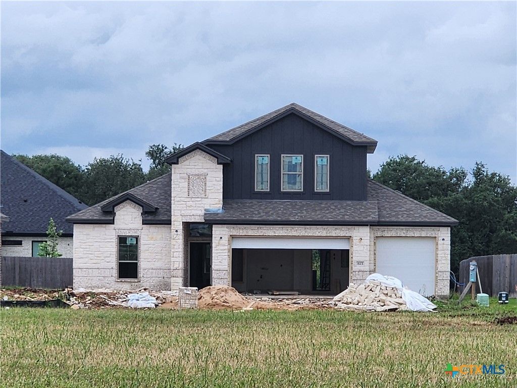 613 Golden Eagle, Salado, TX 76571