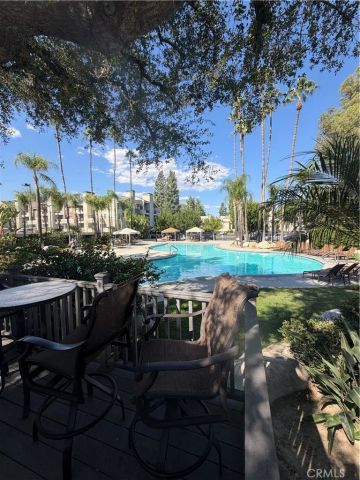 5500 Owensmouth 122, Woodland Hills, CA 91367