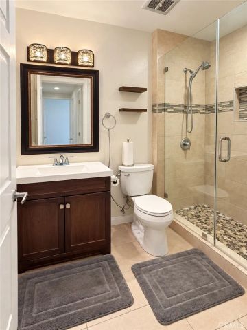 5500 Owensmouth 122, Woodland Hills, CA 91367