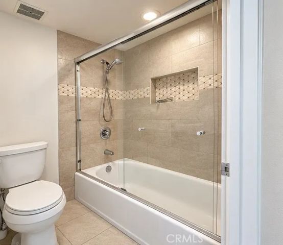 5500 Owensmouth 122, Woodland Hills, CA 91367