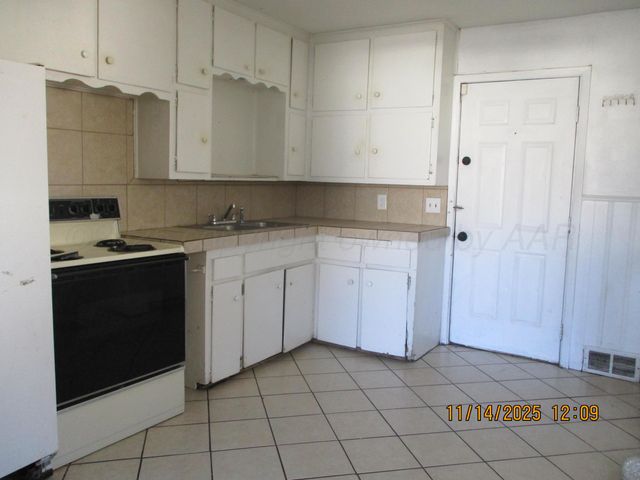 211 SW 34TH Avenue, Amarillo, TX 79109