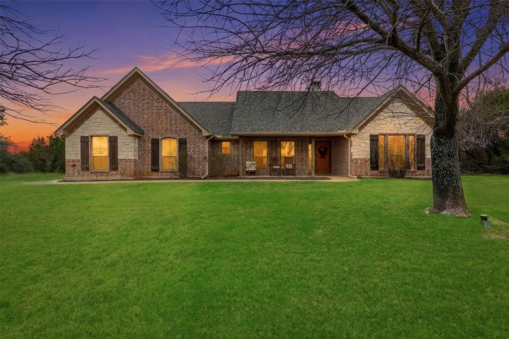 2900 Davis Road, Granbury, TX 76049