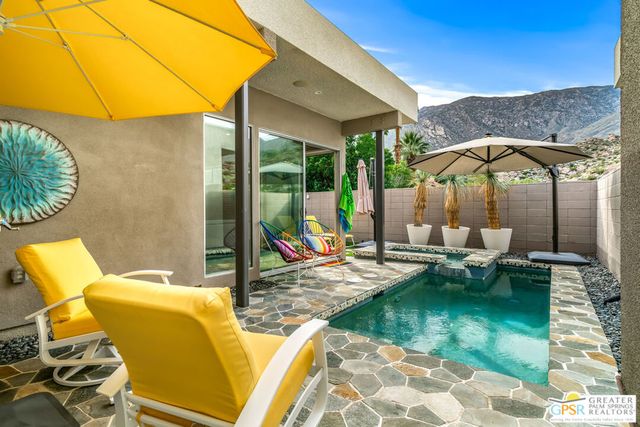 2823 S Palm Canyon Drive, Palm Springs, CA 92264
