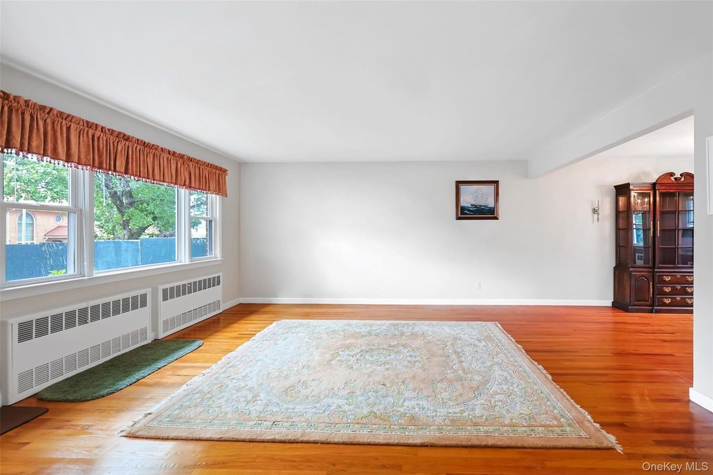 6019 246th Place, Little Neck, NY 11362 — photo 3
