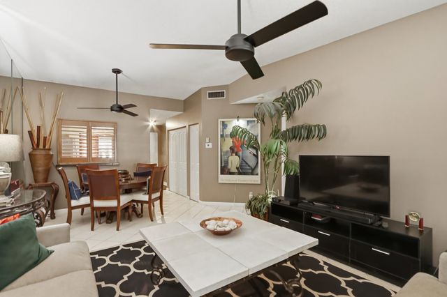 3260 Perimeter Drive, Greenacres, FL 33467