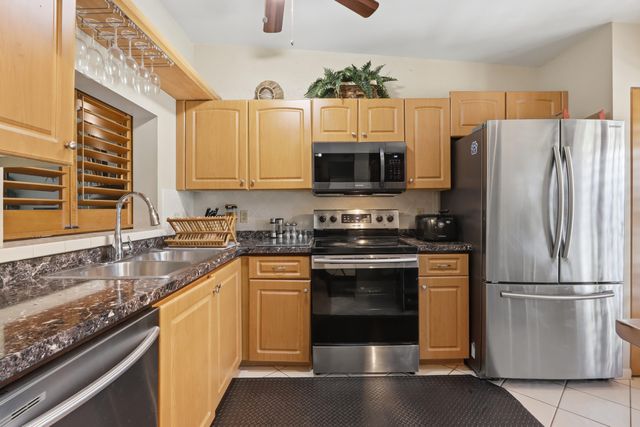 3260 Perimeter Drive, Greenacres, FL 33467