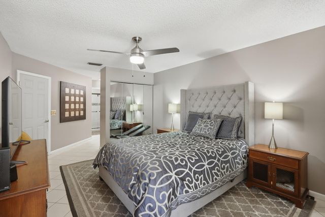 3260 Perimeter Drive, Greenacres, FL 33467