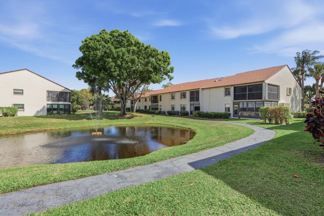 3260 Perimeter Drive, Greenacres, FL 33467