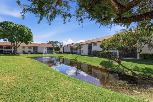 3260 Perimeter Drive, Greenacres, FL 33467