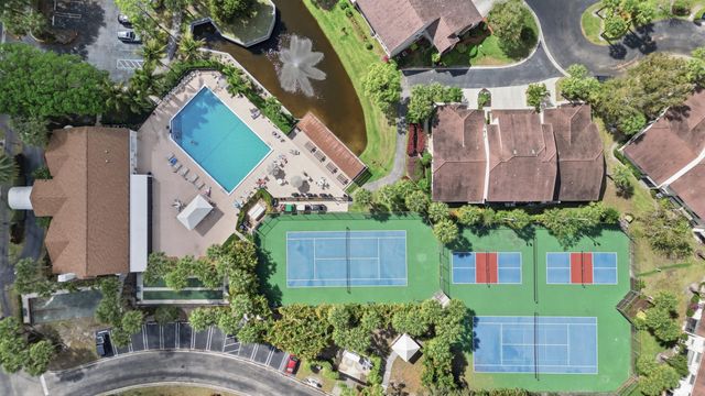 3260 Perimeter Drive, Greenacres, FL 33467