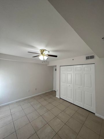 161 SW Palm Dr Apt 107, Port St Lucie, FL 34986