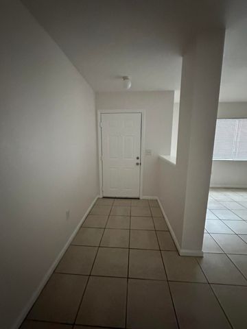 161 SW Palm Dr Apt 107, Port St Lucie, FL 34986