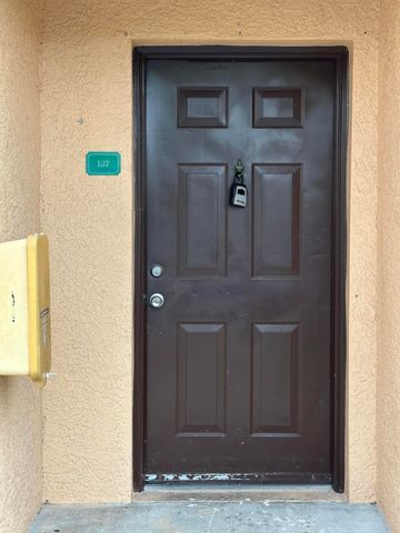 161 SW Palm Dr Apt 107, Port St Lucie, FL 34986