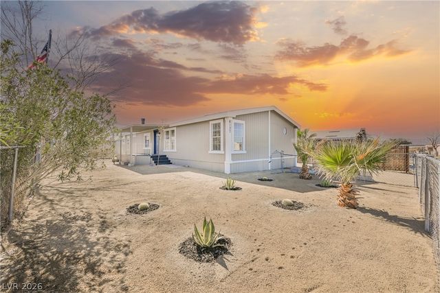 6137 Yellowstone Avenue, Las Vegas, NV 89156