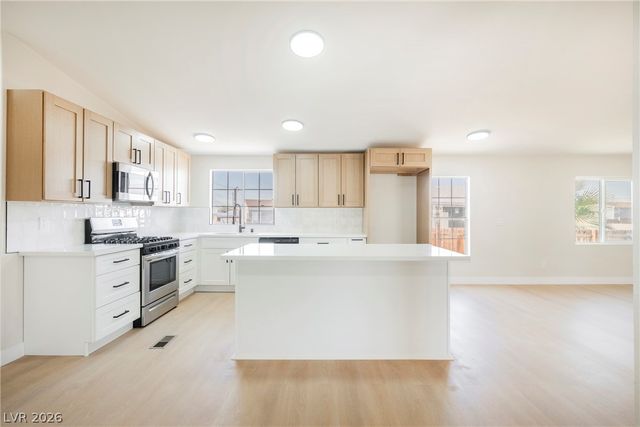 6137 Yellowstone Avenue, Las Vegas, NV 89156