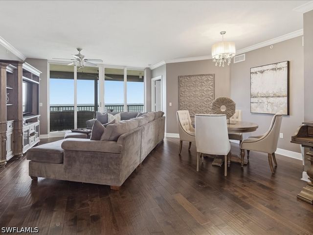 1065 Borghese LN 2005, Naples, FL 34114