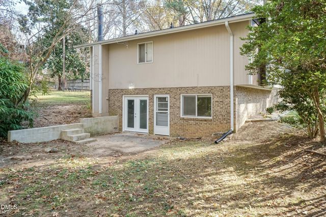 5829 Sandstone Drive, Durham, NC 27713