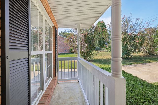 1447 Amy Ave, Clarksville, TN 37042