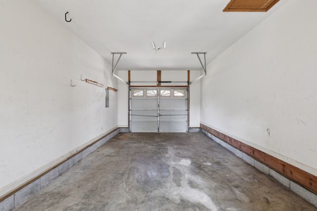 1447 Amy Ave, Clarksville, TN 37042