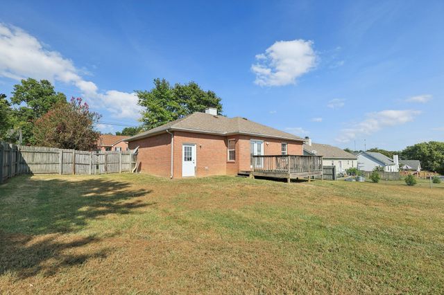 1447 Amy Ave, Clarksville, TN 37042