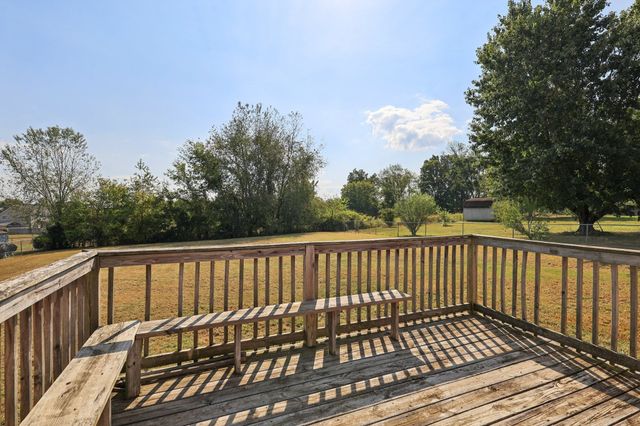 1447 Amy Ave, Clarksville, TN 37042