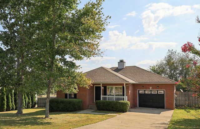 1447 Amy Ave, Clarksville, TN 37042