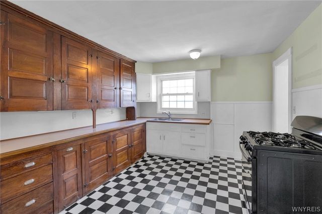 29 Livingston Street, Buffalo, NY 14213