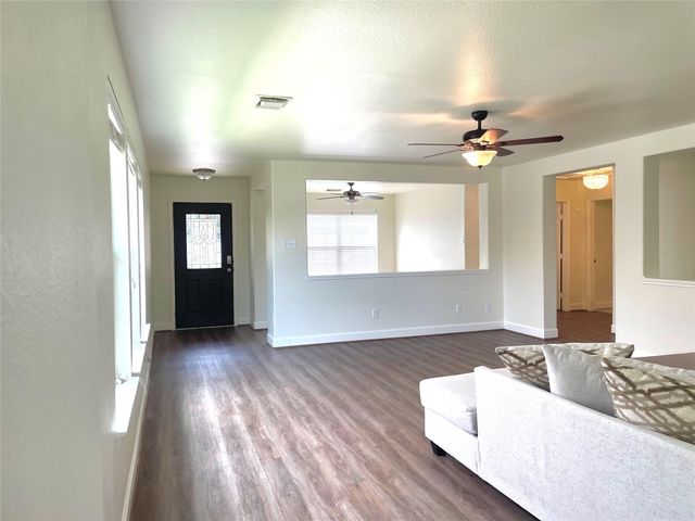 18110 Jills Way Lane, Cypress, TX 77429