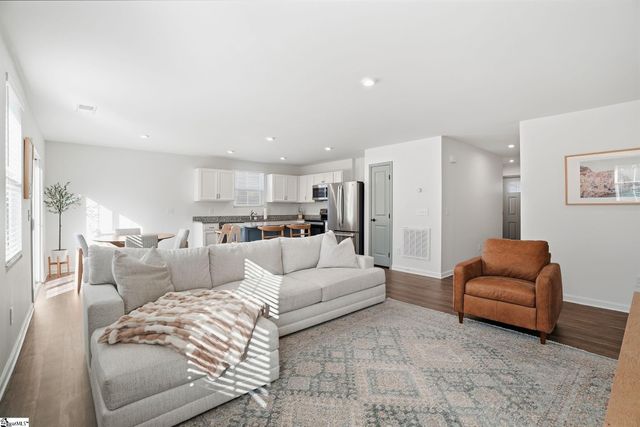 130 Barrington Creek Road, Piedmont, SC 29673