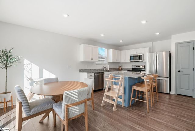 130 Barrington Creek Road, Piedmont, SC 29673