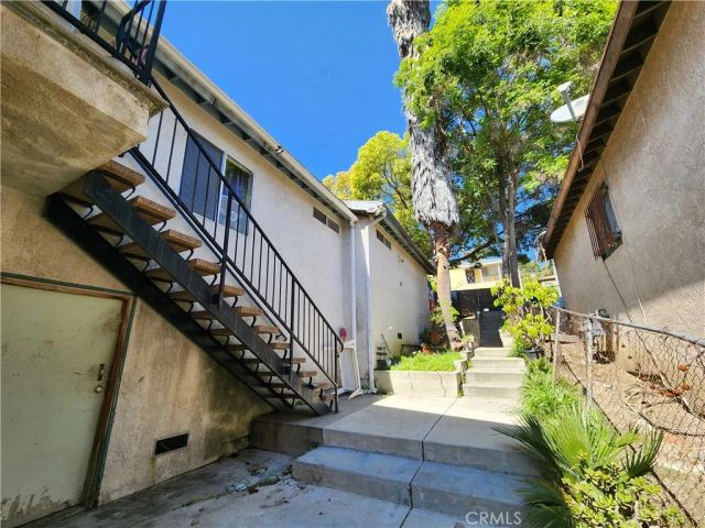 5150 Ithaca, Los Angeles, CA 90032