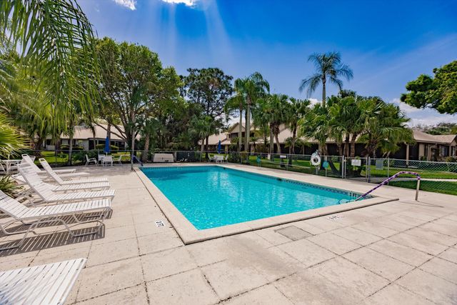 6115 SE Georgetown Place 1006, Hobe Sound, FL 33455