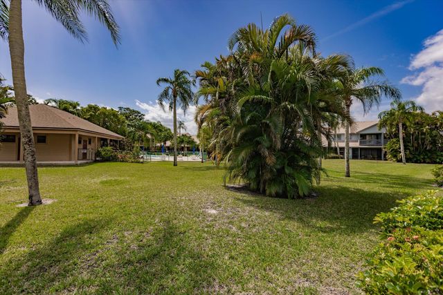6115 SE Georgetown Place 1006, Hobe Sound, FL 33455