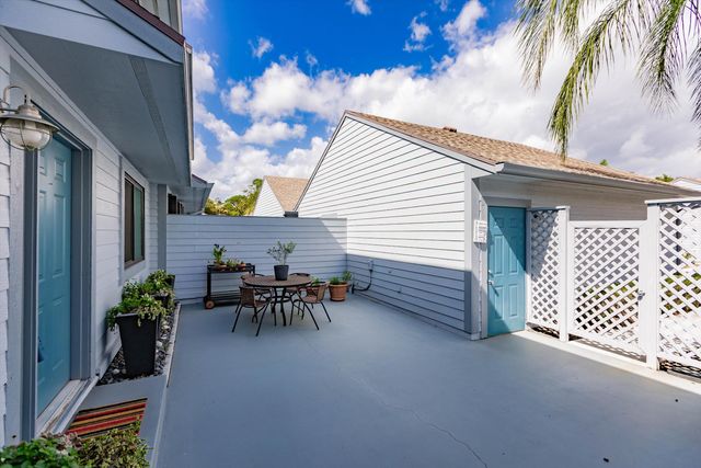 6115 SE Georgetown Place 1006, Hobe Sound, FL 33455