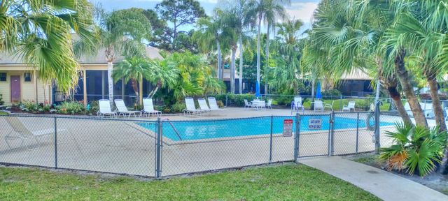 6115 SE Georgetown Place 1006, Hobe Sound, FL 33455