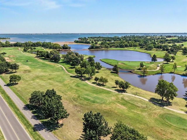 7901 W Lakeshore Drive, Oklahoma City, OK 73132